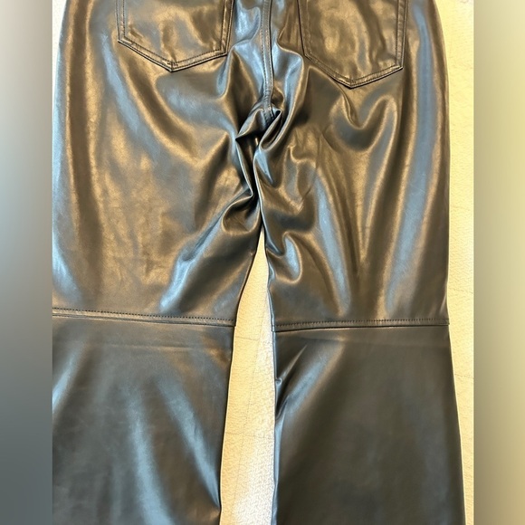GAP Vegan Leather Pants Black Mid Rise Baby Boot Cut Women's Size 31 12R - Picture 12 of 15